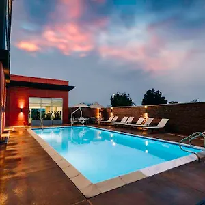 hyatt-place-international-airport.bestsacramentohotels.com/